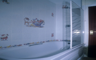 Apartment 11 (Third Floor) Bathroom